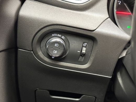 Opel Grandland X 1.2 Turbo Innovation Automaat (PANORAMADAK, APPLE CARPLAY, LEDER, STOELKOELING/VERWARMING, MEMORY... ActivLease financial lease