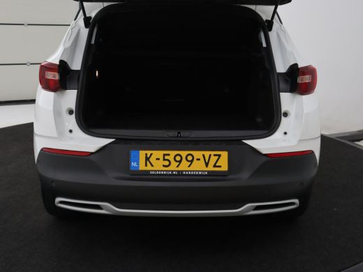 Opel Grandland X 1.6 Turbo Hybrid Elegance | SOH 90,2% | Carplay | Camera | Full LED | Half leder | Navigatie | Pa... ActivLease financial lease