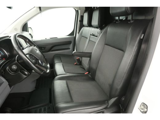 Opel Vivaro-e 75 kWh L3H1 | Snelladen | SOH 92% | Clima | Camera | Cruise | 3 Zits | Carplay | 2xSchuifdeur ActivLease financial lease