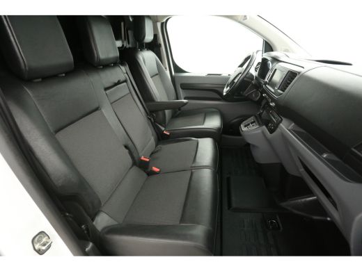 Opel Vivaro-e 75 kWh L3H1 | Snelladen | SOH 92% | Clima | Camera | Cruise | 3 Zits | Carplay | 2xSchuifdeur ActivLease financial lease