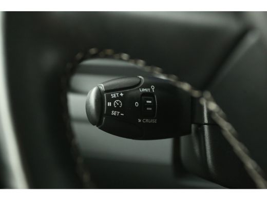 Opel Vivaro-e 75 kWh L3H1 | Snelladen | SOH 92% | Clima | Camera | Cruise | 3 Zits | Carplay | 2xSchuifdeur ActivLease financial lease