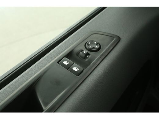 Opel Vivaro-e 75 kWh L3H1 | Snelladen | SOH 92% | Clima | Camera | Cruise | 3 Zits | Carplay | 2xSchuifdeur ActivLease financial lease