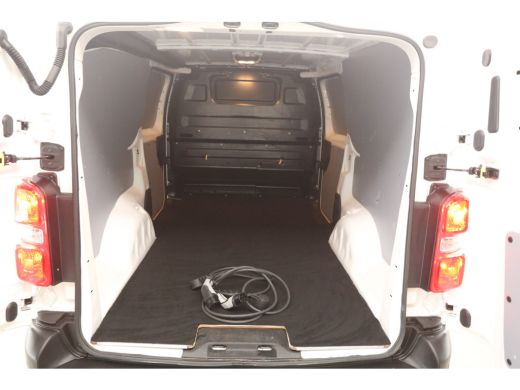 Opel Vivaro-e 75 kWh L3H1 | Snelladen | SOH 92% | Clima | Camera | Cruise | 3 Zits | Carplay | 2xSchuifdeur ActivLease financial lease