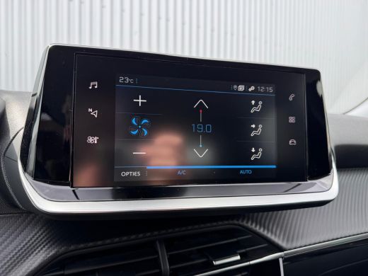 Peugeot 2008 1.2 130PK Allure Automaat | Navigatie | Apple Carplay / Android Auto | Cruise Control | 17" Licht... ActivLease financial lease