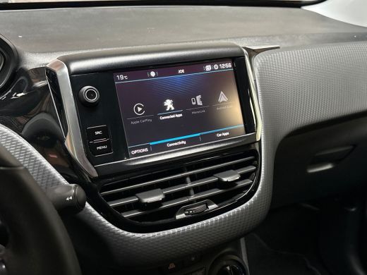 Peugeot 2008 1.2 PureTech Sport (APPLE CARPLAY, NAVIGATIE, CRUISE, PARKEERSENSOREN, SPORTSTOELEN, LM VELGEN, N... ActivLease financial lease