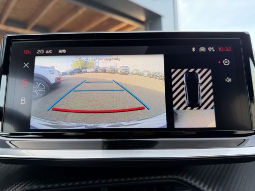 Peugeot 208 100pk GT (Camera - Keyless Entry - Parkeersensoren V+A - LED - Navigatie - Automatische Airco - D... ActivLease financial lease