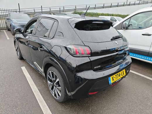 Peugeot 208 1.2 PureTech GT Pack | Navigatie | Camera | Panoramadak | Stoelverwarming | Full LED | Alcantara ... ActivLease financial lease