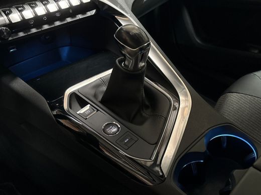 Peugeot 3008 1.2 PureTech Allure (APPLE CARPLAY, GROOT NAVI, LEDER, 360 CAMERA, KEYLESS, SPORTSTOELEN, GETINT ... ActivLease financial lease