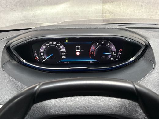 Peugeot 3008 1.2 PureTech Allure (APPLE CARPLAY, GROOT NAVI, LEDER, 360 CAMERA, KEYLESS, SPORTSTOELEN, GETINT ... ActivLease financial lease