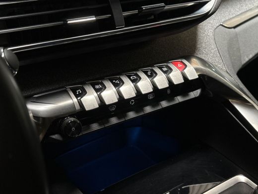 Peugeot 3008 1.2 PureTech Allure (APPLE CARPLAY, GROOT NAVI, LEDER, 360 CAMERA, KEYLESS, SPORTSTOELEN, GETINT ... ActivLease financial lease