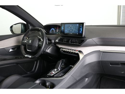 Peugeot 3008 1.6 HYbrid4 300 GT | Navi | Camera | Panoramadak | Keyless | Parkeersensoren V+A | Ad. Cruise con... ActivLease financial lease