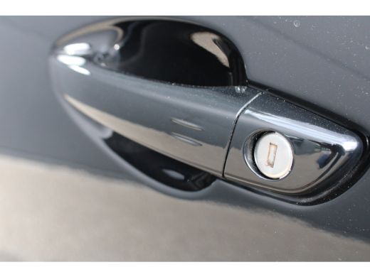 Peugeot 5008 1.2 Hybrid 136 Allure Pack Business | Automaat | Navigatie | Camera | Mild Hybrid | Trekhaak | Ap... ActivLease financial lease