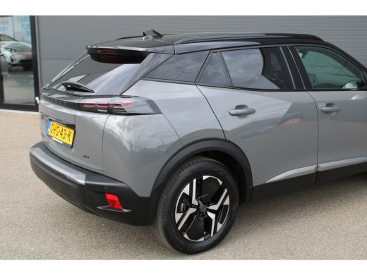 Peugeot e-2008 EV GT 54 kWh | Fase 3 laden | Navigatie | Camera | Apple carplay | Adaptieve cruise control | Aut... ActivLease financial lease