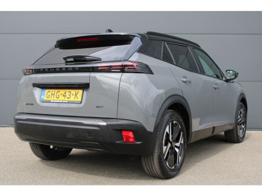 Peugeot e-2008 EV GT 54 kWh | Fase 3 laden | Navigatie | Camera | Apple carplay | Adaptieve cruise control | Aut... ActivLease financial lease