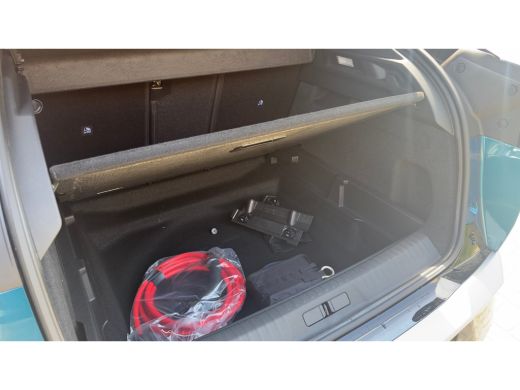 Peugeot e-3008 GT | Elektrische parkeerrem | Extra getinte achterste zijruiten en achterruit ActivLease financial lease