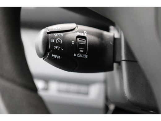 Peugeot e-Expert Long Asphalt 75 kWh | VERWACHT | Snelladen | Airco | Cruise | 3 Zits | Camera | Carplay | Navi | ... ActivLease financial lease