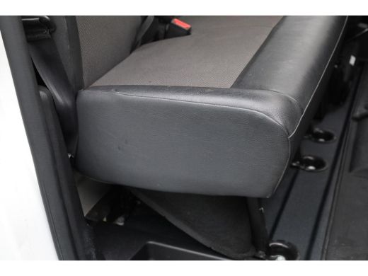 Peugeot e-Expert Long Asphalt 75 kWh | VERWACHT | Snelladen | Airco | Cruise | 3 Zits | Camera | Carplay | Navi | ... ActivLease financial lease