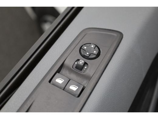 Peugeot e-Expert Long Asphalt 75 kWh | VERWACHT | Snelladen | Airco | Cruise | 3 Zits | Camera | Carplay | Navi | ... ActivLease financial lease