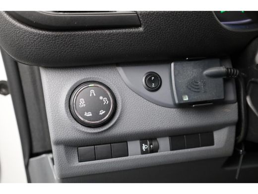 Peugeot e-Expert Long Asphalt 75 kWh | VERWACHT | Snelladen | Airco | Cruise | 3 Zits | Camera | Carplay | Navi | ... ActivLease financial lease