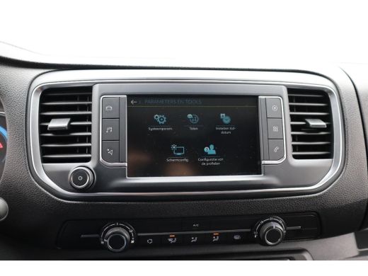 Peugeot e-Expert Premium Long 75 kWh L3H1 | VERWACHT!! | Snelladen | Airco | 3 Zits | Caplay | Navigatie | Trekhaak ActivLease financial lease