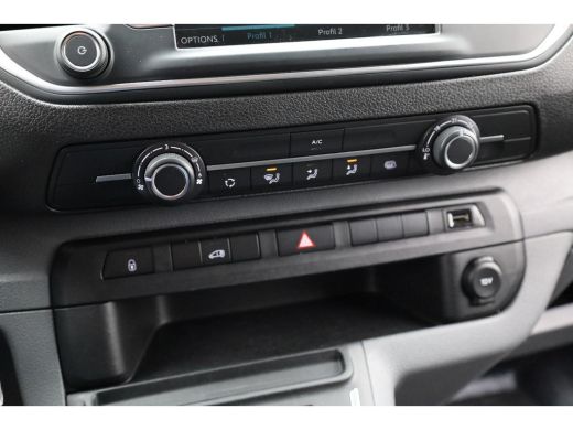 Peugeot e-Expert Premium Long 75 kWh L3H1 | VERWACHT!! | Snelladen | Airco | 3 Zits | Caplay | Navigatie | Trekhaak ActivLease financial lease