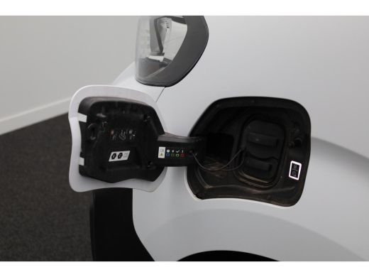 Peugeot e-Expert Premium Long 75 kWh L3H1 | VERWACHT!! | Snelladen | Airco | 3 Zits | Carplay | Navigatie | Trekhaak ActivLease financial lease