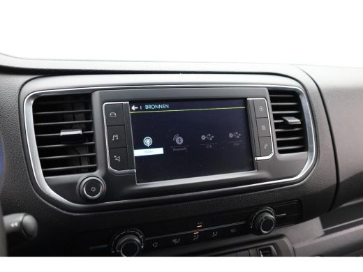 Peugeot e-Expert Premium Long 75 kWh L3H1 | VERWACHT!! | Snelladen | Airco | Carplay | 3 Zits | Navigatie | Trekhaak ActivLease financial lease