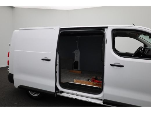 Peugeot e-Expert Premium Long 75 kWh L3H1 | VERWACHT!! | Snelladen | Airco | Carplay | 3 Zits | Navigatie | Trekhaak ActivLease financial lease