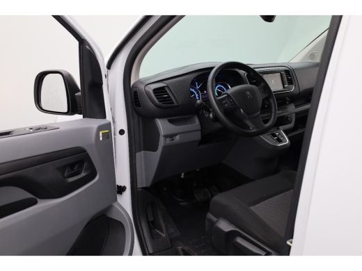 Peugeot e-Expert Premium Long 75 kWh L3H1 | VERWACHT!! | Snelladen | Airco | Carplay | 3 Zits | Navigatie | Trekhaak ActivLease financial lease