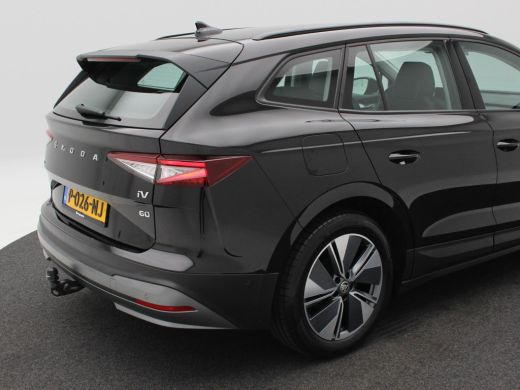 Skoda Enyaq iV 60 170 Pk Automaat | Trekhaak | Camera | Climatronic | CarPlay | Cruise Control | 19 Inch | 35.22... ActivLease financial lease