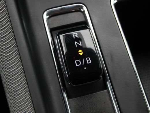 Skoda Enyaq iV 60 170 Pk Automaat | Trekhaak | Camera | Climatronic | CarPlay | Cruise Control | 19 Inch | 35.22... ActivLease financial lease