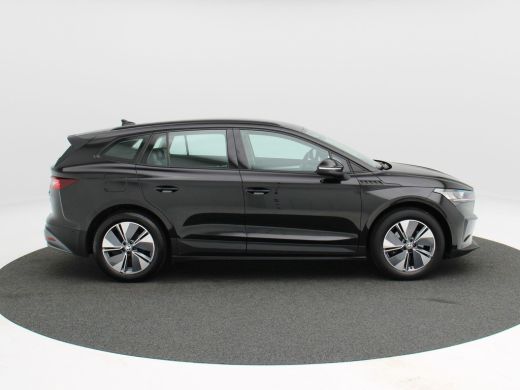 Skoda Enyaq iV 60 170 Pk Automaat | Trekhaak | Camera | Climatronic | CarPlay | Cruise Control | 19 Inch | 35.22... ActivLease financial lease