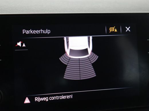 Skoda Scala 1.0 TSI Style | Automaat | Trekhaak | Carplay | Climate control | Parkeerhulp | Cruise control | ... ActivLease financial lease