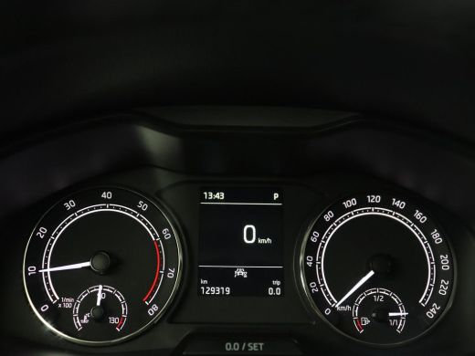 Skoda Scala 1.0 TSI Style | Automaat | Trekhaak | Carplay | Climate control | Parkeerhulp | Cruise control | ... ActivLease financial lease