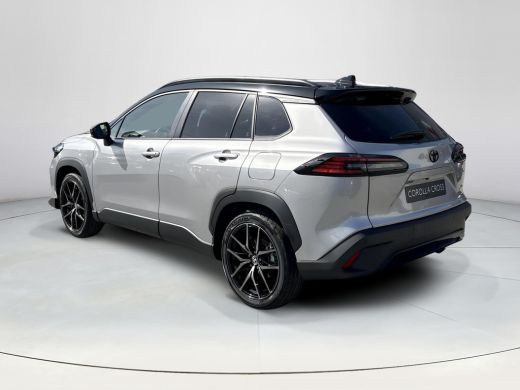 Toyota Corolla Cross Hybrid 180 GR Sport **METALSTREAM GREY/ GR SPORT PLUS PACK/ DIRECT LEVERBAAR** ActivLease financial lease