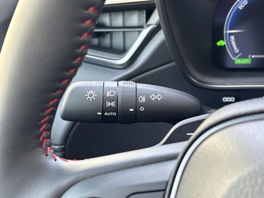 Toyota Corolla Cross Hybrid 180 GR Sport **METALSTREAM GREY/ GR SPORT PLUS PACK/ DIRECT LEVERBAAR** ActivLease financial lease