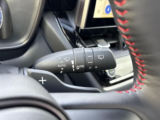 Toyota Corolla Cross Hybrid 180 GR Sport **METALSTREAM GREY/ GR SPORT PLUS PACK/ DIRECT LEVERBAAR** ActivLease financial lease