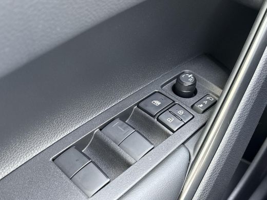 Toyota Corolla Cross Hybrid 180 GR Sport **METALSTREAM GREY/ GR SPORT PLUS PACK/ DIRECT LEVERBAAR** ActivLease financial lease