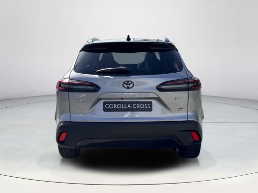 Toyota Corolla Cross Hybrid 180 GR Sport **METALSTREAM GREY/ GR SPORT PLUS PACK/ DIRECT LEVERBAAR** ActivLease financial lease
