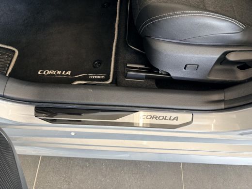 Toyota Corolla Touring Sports Hybrid 140 Dynamic ActivLease financial lease