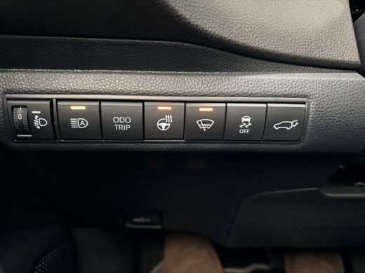 Toyota Corolla Touring Sports Hybrid 140 Dynamic ActivLease financial lease