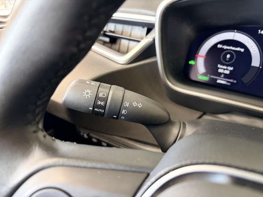 Toyota Corolla Touring Sports Hybrid 140 Dynamic ActivLease financial lease