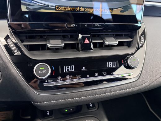 Toyota Corolla Touring Sports Hybrid 140 Dynamic ActivLease financial lease