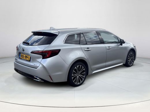 Toyota Corolla Touring Sports Hybrid 140 Dynamic ActivLease financial lease