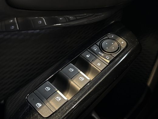 Toyota Urban Cruiser Dynamic 61 kWh **ARTIC WHITE/ ELEKTRISCH/ DIRECT LEVERBAAR** ActivLease financial lease