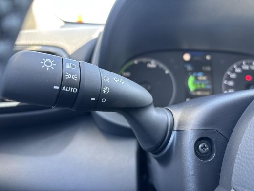 Toyota Yaris 1.5 Hybrid 115 Active | &euro; 2.000 extra inruilwaarde | ActivLease financial lease