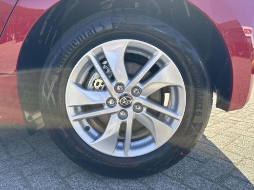 Toyota Yaris 1.5 Hybrid 115 Active | &euro; 2.000 extra inruilwaarde | ActivLease financial lease