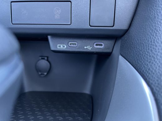 Toyota Yaris 1.5 Hybrid 115 Comfort ActivLease financial lease