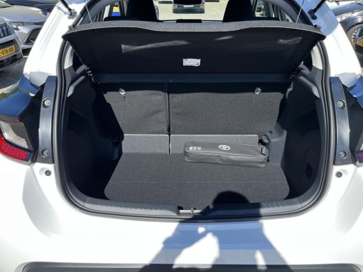 Toyota Yaris 1.5 Hybrid 115 Comfort ActivLease financial lease