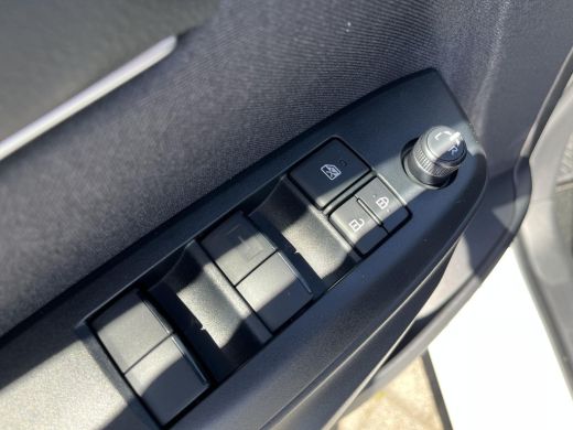 Toyota Yaris 1.5 Hybrid 115 Comfort ActivLease financial lease